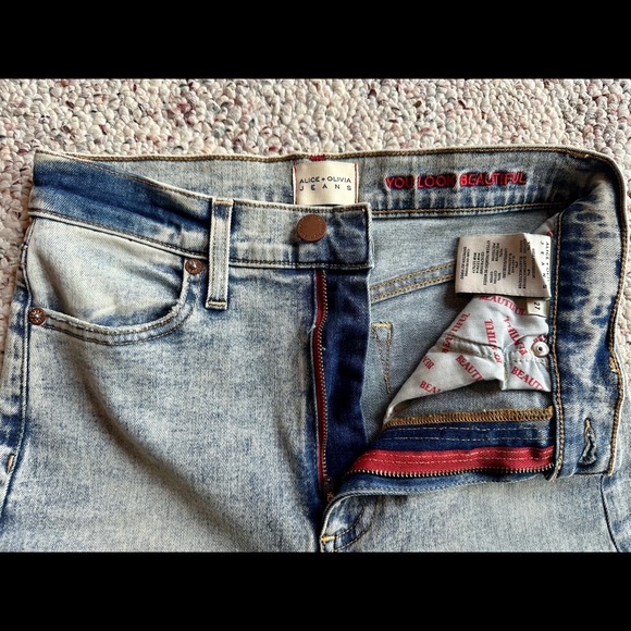 Alice + Olivia Gray Flare Jeans - Picture 5 of 7